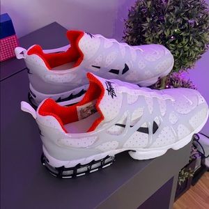 Stussy x air zoom spiridon kukini ‘white’